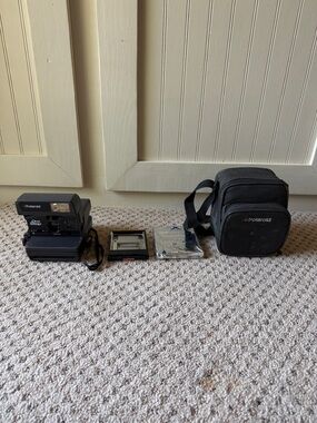 Vintage One Step Polaroid Instant Camera Kit NOT TESTED